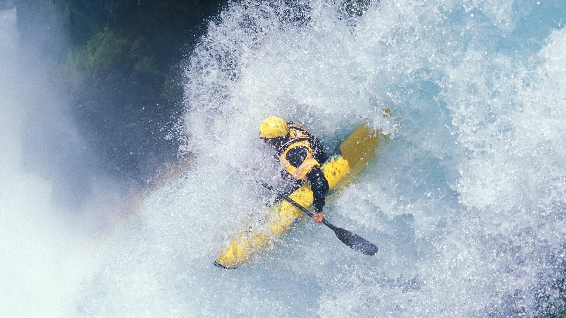 冬奥足球项目引热议，墨西哥球迷打出“冰上斗士”横幅，墨西哥冬奥会